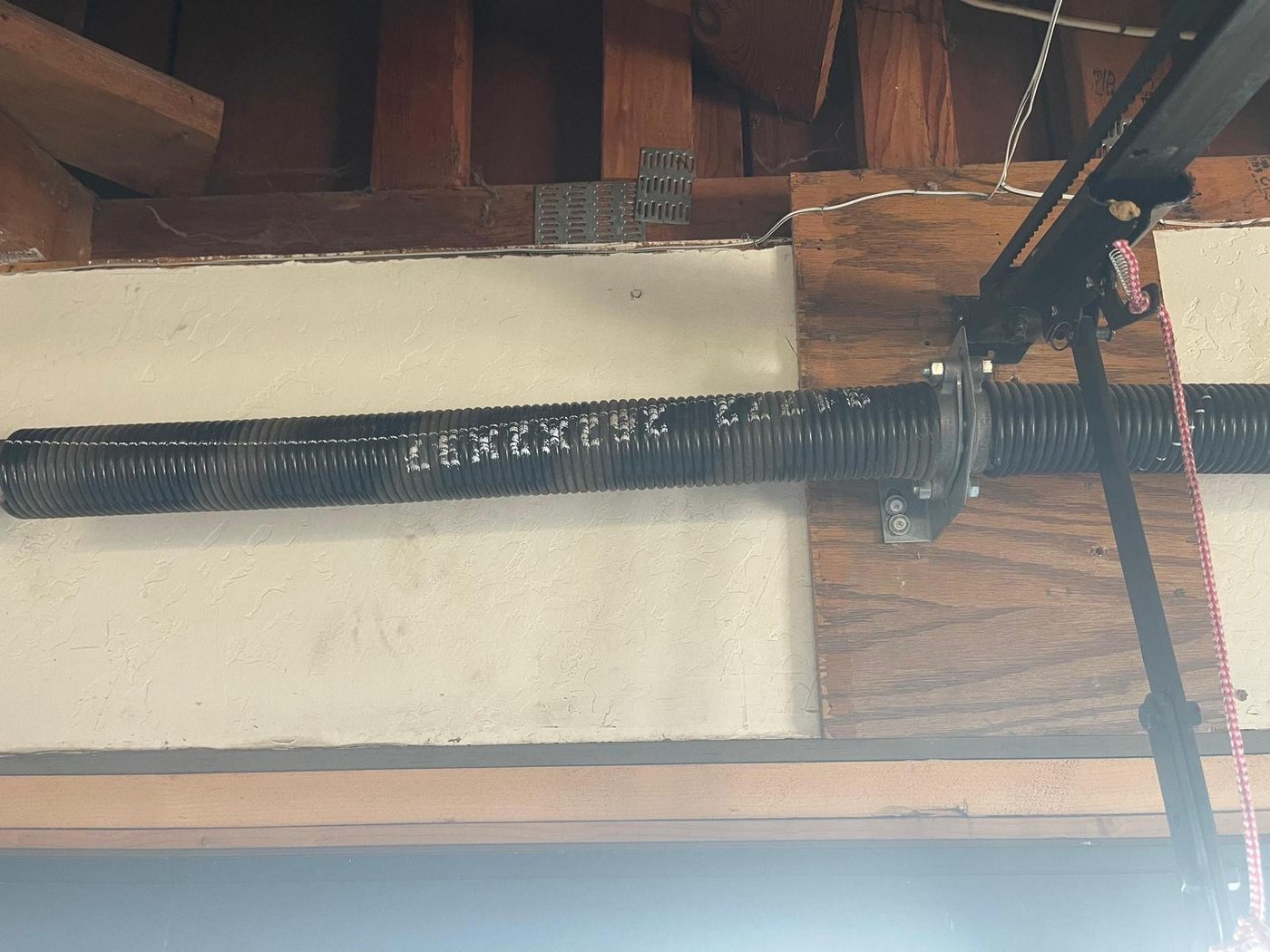 Torsion spring replacement, close-up